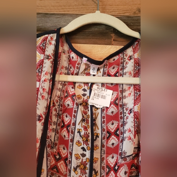 Sheer plus sz 2x tunic - Picture 2 of 3